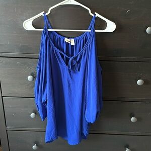 Francesca’s blouse